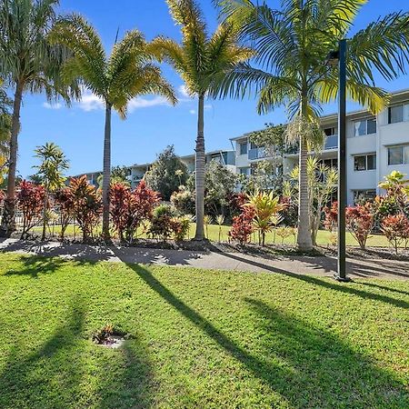 Ramada Encore By Wyndham Whale Cove Hervey Bay Esterno foto